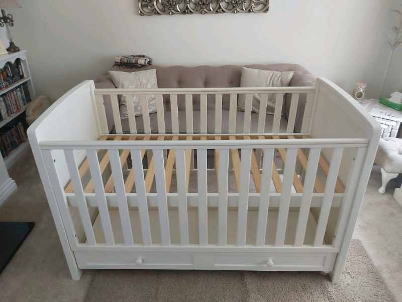 gumtree cot bed